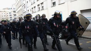 الشرطة الفرنسية ألقت القبض على المشتبه به وبسيارته أسلحة- جيتي