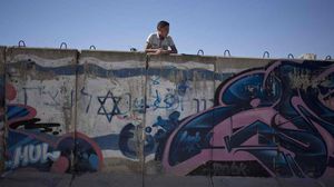 الغارديان: بعض لجان امتحانات الثانوية سحبت مادة تاريخ الصراع العربي الإسرائيلي من منهاجها- أرشيفية