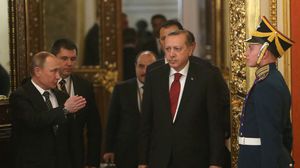 التوترات تتصاعد بين تركيا وروسيا بسبب إدلب السورية- جيتي