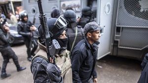 كانت المبادرة المصرية أكدت أن السلطات المصرية اعتقلت المدير الإداري للمبادرة محمد بشير، يوم 15 من الشهر الجاري- أ ف ب