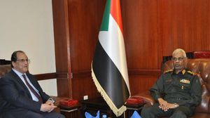 وزير الدفاع السوداني التقى رئيس المخابرات العامة المصرية- تويتر