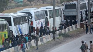 الاتفاق يتضمن إجلاء 8 آلاف مدني ومقاتل إلى إدلب- جيتي