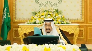 قدّم العاهل السعودي الملك سلمان بن عبدالعزيز، الأحد، التهنئة للسعوديين بمناسبة العيد الوطني- واس (أرشيفية)