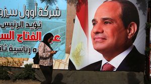 ذكر الكاتب أن الديكتاتورية العسكرية المصرية وضعت الدول الغربية في مأزق- جيتي