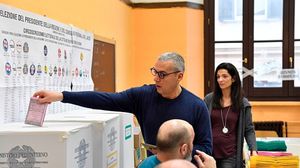 توقع مراقبون أن تشهد الانتخابات الحالية نسبة امتناع عن المشاركة غير مسبوقة من قبل الناخبين الإيطاليين- جيتي