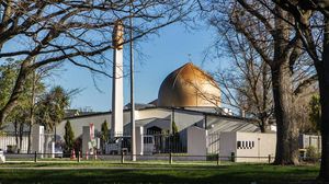 الهجوم استهدف مسجدين وأسفر عن مقتل عشرات المصلين- تويتر
