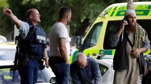 أعلن رئيس الوزراء الأسترالي أن منفذ الهجوم هو مواطن أسترالي ووصفه بأنه "إرهابي متطرف يميني عنيف"- تويتر