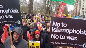 شهدت لندن مسيرة تضامنت مع ضحايا مجزرة نيوزيلندا ورفضت الإسلاموفوبيا- عربي21