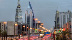 السعودية هي أكبر دولة في الخليج من حيث عدد السكان والمساحة، وتمتلك أكبر اقتصاد عربي، وتبقى أهم مصدر للنفط- فليكر