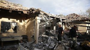 آثار قصف صاروخ من غزة - تويتر