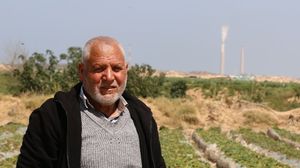 أشار المزارع المقيم في شمال قطاع غزة إلى أنه يمارس عمله في هذه الأرض بالزراعة منذ سبعينيات القرن الماضي- عربي21