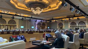 شاركت قطر في أعمال المؤتمر الذي انعقد في أبو ظبي - (صفحة قرقاش على تويتر)
