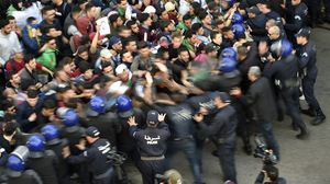 فايننشال تايمز: احتجاجات الجزائر كشفت عن الزمرة الغامضة حول بوتفليقة المريض- جيتي