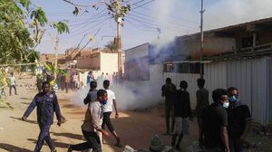 قوات الأمن أطلقت الغاز المسيل للدموع على تظاهرات أمس- تويتر