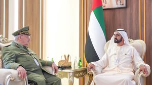 زار قايد صالح الإمارات الشهر الماضي- (وكالة الأنباء الإماراتية)