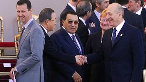 أولمرت: لم يمر أسبوع دون إجراء اتصال هاتفي بيني وبين مبارك- جيتي