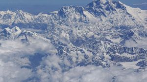 يعتمد اقتصاد نيبال بشكل كبير على إصدار تصاريح تسلق الجبل - أ ف ب