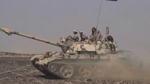 مدفعيّة الجيش تمكنت من تدمير مخازن للأسلحة وتجمعات لمليشيات الحوثي شمالي صعدة- سبتمبر نت