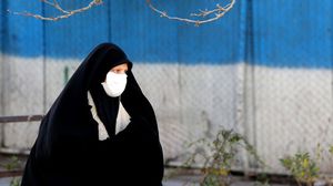 حذر رئيس منظمة النظام الطبي في إيران رضا ظفرقندي من أن فيروس كورونا لم يصل بعد إلى نقطة ذروة الانتشار- جيتي