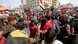 شهد العراق تظاهرات احتجاجية كبيرة قبل أن تتوقف بعد انتشار وباء فيروس كورونا- جيتي