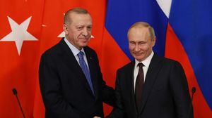 توصل الرئيسان الروسي والتركي إلى اتفاق وقف إطلاق نار بإدلب- جيتي
