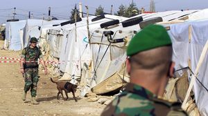 إيكونوميست: إذا تعامل لبنان بشدة مع اللاجئين السوريين فقد يفقد دعم المانحين الدوليين