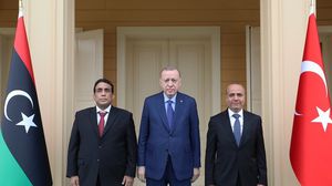 المنفي ونائبه التقيا الرئيس التركي الجمعة في إسطنبول- الرئاسة التركية
