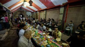 طقوس وأوضاع معيشية كثيرة غيرها انتشار فيروس كورونا على مدار عامين بشهر رمضان في مصر- عربي21