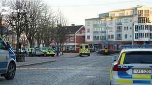 أوضحت المتحدثة باسم الشرطة السويدية أن بعض المصابين يعانون من جروح خطيرة- تويتر