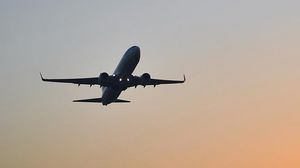 الحرس الثوري قال إن مختطفي الطائرة كانوا يعتزمون الهبوط بها في مطار إحدى الدول الواقعة جنوب الخليج العربي- الأناضول