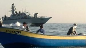 تتواصل اعتداءات جيش الاحتلال الوحشية بحق الصيادين الفلسطينيين في أثناء ممارستهم عملهم داخل بحر قطاع غزة- وفا