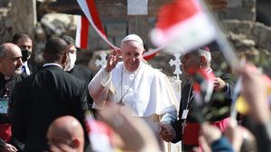  بابا الفاتيكان فرنسيس زار مدينة النجف والتقى بالمرجع الشيعي في العراق علي السيستاني- الأناضول