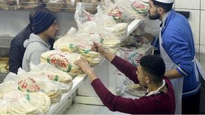 وزير التجارة الأردني: لن نرفع أسعار بيع الخبز حتى لو وصل سعر طن القمح إلى ألف دولار- جيتي