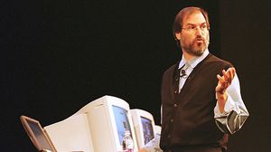 منح جوبز منذ حوالي 30 عاما، النموذج لحاسوب آبل-1 للشخص الذي باعه حاليا- جيتي 