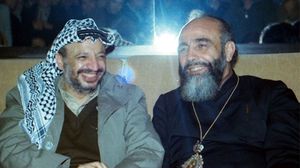 كابوتشي مع الزعيم الفلسطيني ياسر عرفات