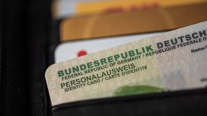 يعد اختبار الجنسية أحد المتطلبات الأساسية العديدة لتصبح مواطنا ألمانيا- جيتي