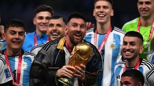 قاد "البرغوث" الأرجنتيني منتخب بلاده للتويج بكأس العالم "قطر 2022"-  khaliji / إكس