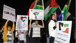شهدت الكويت عدة وقفات تضامنية منذ العدوان على قطاع غزة- جيتي