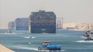 تُعد قناة السويس مصدرا رئيسيا للعملات الأجنبية لمصر- الأناضول