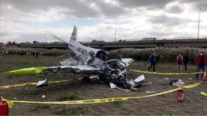 5 أشخاص لقوا مصرعهم بعد تحطم طائرة ذات محرك واحد بجوار طريق سريع في مدينة ناشفيل الأمريكية - الأناضول