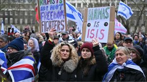 سلط الإعلام البريطاني الضوء على "معاناة" الإسرائيليين وتجاهل الفلسطينيين - جيتي