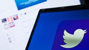تغريدات "تويتر" تشكل قاعدة بيانات لاستخدامها في مكافحة الجريمة - (أرشيفية)