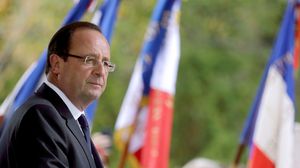 أعلن الرئيس الفرنسي فرنسوا هولاند عقب تفجيرات باريس أن "فرنسا في حالة حرب" - أ ف ب