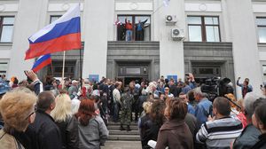 مبنى حكومي يسيطر عليه انفصاليون في أوكرانيا - الأناضول