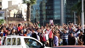 مصريون مأيدون للرئيس المنتخب محمد مرسي (أرشيفية) - الأناضول