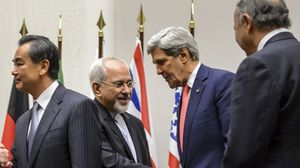 جانب من محادثات النووي الإيراني في سويسرا - أ ف ب