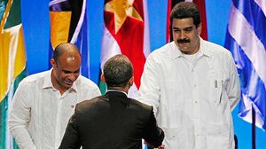 المحادثة هي الأولى بين الرئيسين الأمريكي والفنزويلي منذ تولي مادورو السلطة في 2013 - أ ف ب