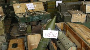 الجزائر تعثر على مخزن أسلحة قرب الحدود الليبية - تعبيرية