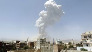 طائرات التحالف تقصف مواقع للحوثيين في مديرية الظاهر - أ ف ب