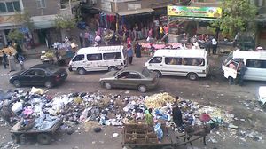 جانب من القمامة في شوارع مصر - ا ف ب